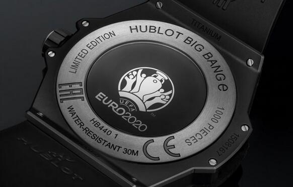 Discussion sur les réplique montres Hublot Big Bang e UEFA Euro 2020 en céramique édition spéciale 3