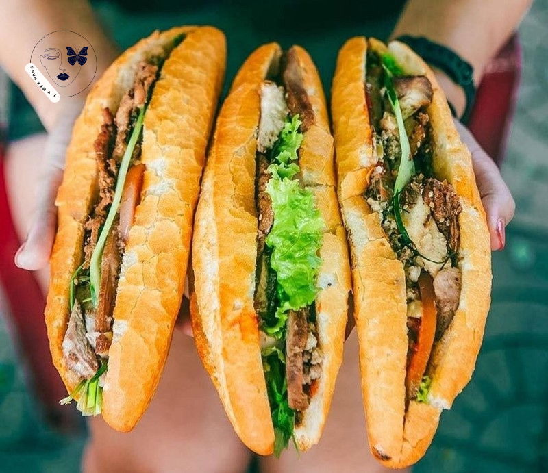 Sau phun môi có ăn được bánh mì không?