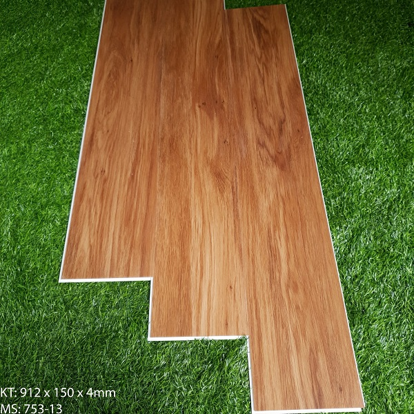 Sàn nhựa giả gỗ hèm khóa có độ bền cao 